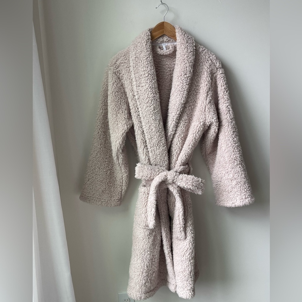 Pottery Barn Teddy Bear Faux Fur Robe in Light Tan Soft and Cozy Size M